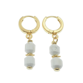 Kolczyki z białym Howlitem w srebrze złoconym