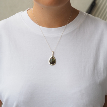 Zawieszka srebrna z labradorytem - łza