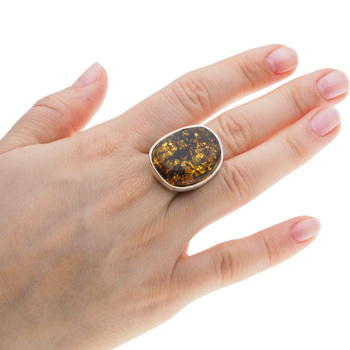 Pierścionek regulowany z Bursztynem Zielonym w srebrze