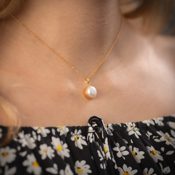 Naszyjnik srebrny złocony - Perła okrągła na łańcuszku