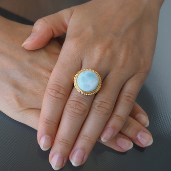 Pierścionek regulowany - okrągły Larimar w srebrze złoconym