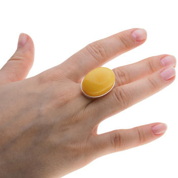 Pierścionek regulowany - Mleczny Bursztyn w srebrze