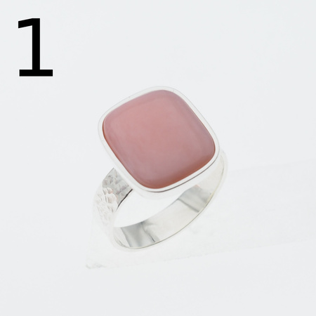Pierścionek regulowany - Opal Różowy prostokąt w srebrze młotkowanym