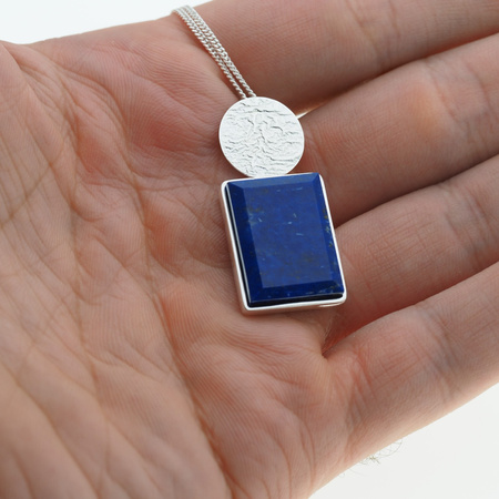 Naszyjnik srebrny z Lapisem Lazuli w kształcie prostokąta
