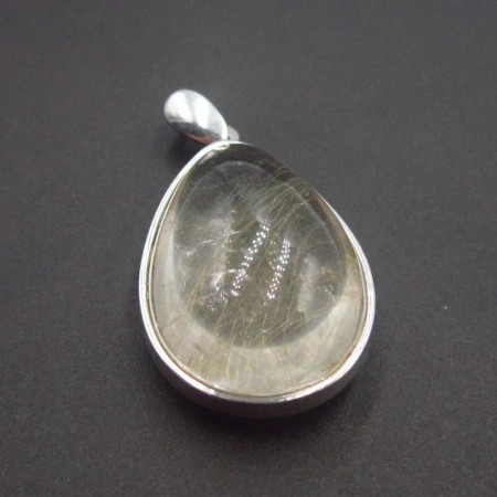 Zawieszka z Kwarcem Rutylowym ze złotą nitką w srebrze rodowanym