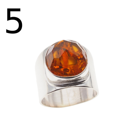 Pierścionek sygnet - Koniakowy Bursztyn fasetowany w srebrze (różne rozmiary)