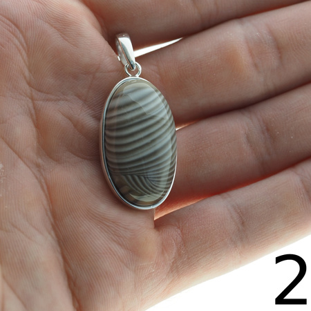 Zawieszka srebrna z Krzemieniem Pasiastym