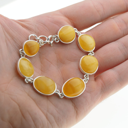 Bransoletka z mlecznym bursztynem w srebrze