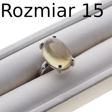Pierścionek z owalnym Cytrynem w srebrze rodowanym.