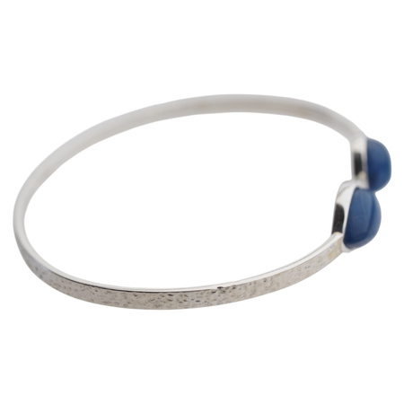 Bransoletka sztywna z Kyanitem w srebrze młotkowanym