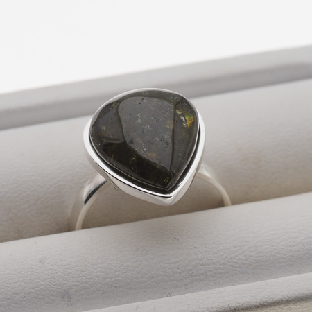 Pierścionek regulowany z Granatem Zielonym w srebrze.