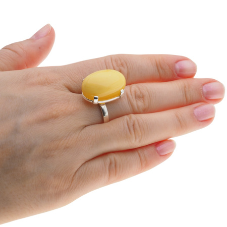 Pierścionek regulowany - Mleczny Bursztyn owal w srebrze