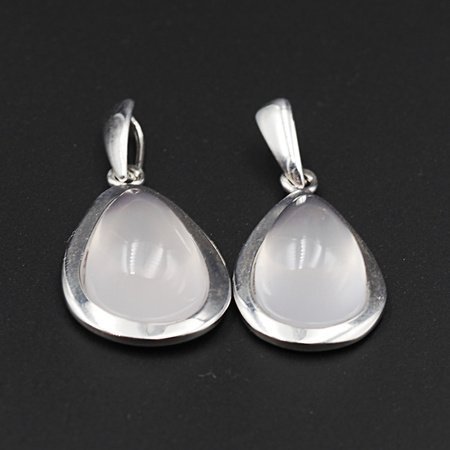 Zawieszka z Kwarcem Różowym w srebrze rodowanym