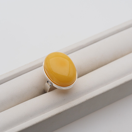 Pierścionek regulowany - Mleczny Bursztyn w srebrze