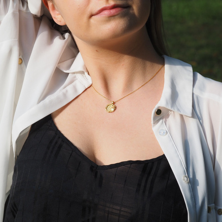 Naszyjnik z młotkowaną blaszką - księżyc, słońce i srebro złocone