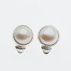 Klipsy - Perły białe koło 11 mm w srebrze młotkowanym