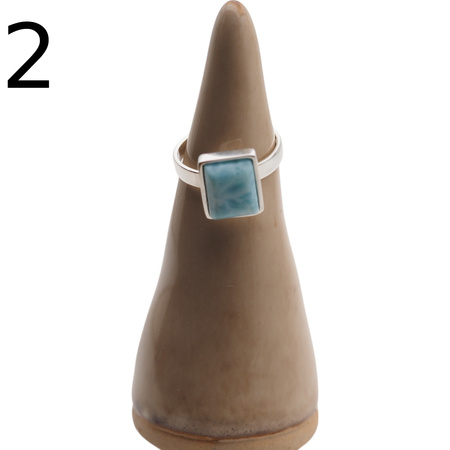 Pierścionek - prostokątny Larimar w srebrze
