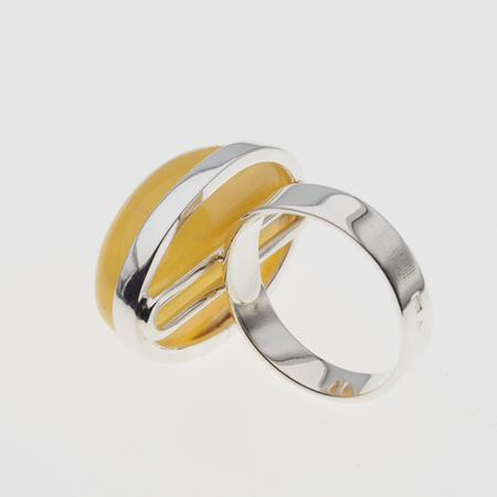 Pierścionek regulowany - Mleczny Bursztyn owal w srebrze