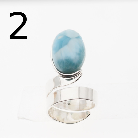 Pierścionek regulowany - owalny Larimar w srebrze