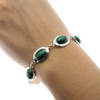 Bransoletka z owalnym malachitem w srebrze.
