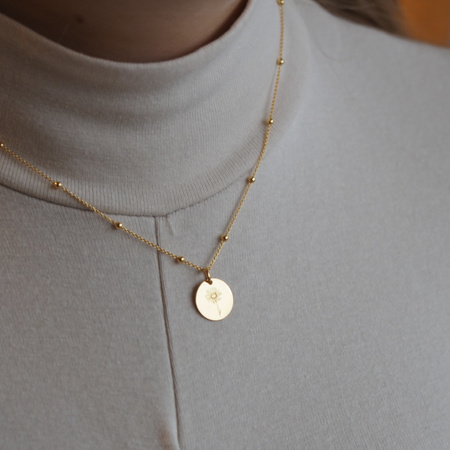 Naszyjnik z blaszką z wzorem kwiatka -  srebro złocone