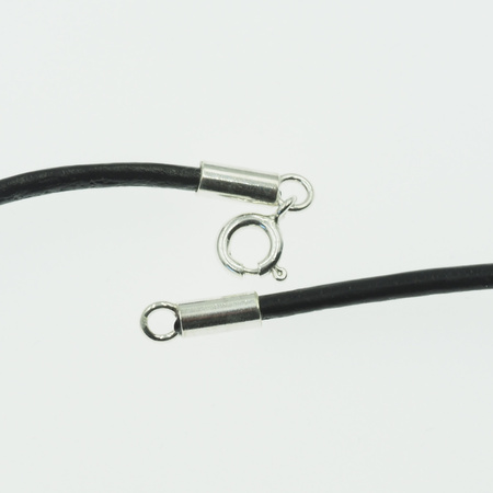 Naszyjnik  na rzemieniu - Bursztyn z łuskami i srebro