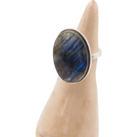 Pierścionek z Labradorytem w srebrze