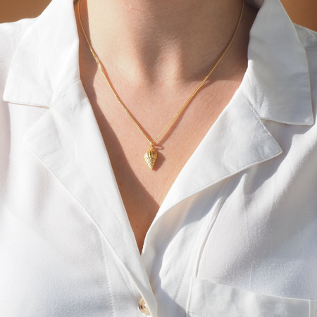 Naszyjnik z muszelką na łańcuszku - srebro złocone