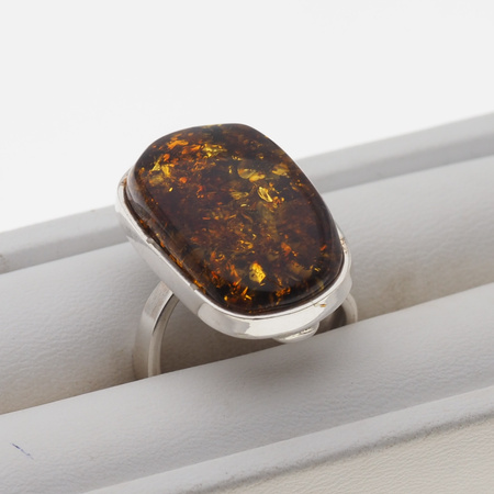 Pierścionek regulowany z prostokątnym Bursztynem Zielonym w srebrze