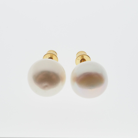 Kolczyki z białymi, okrągłymi Perłami w srebrze złoconym