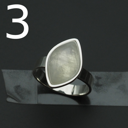 Pierścionek regulowany - Kamień Księżycowy i srebro (różne kamienie do wyboru)