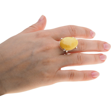 Pierścionek regulowany - Mleczny Bursztyn owal w srebrze