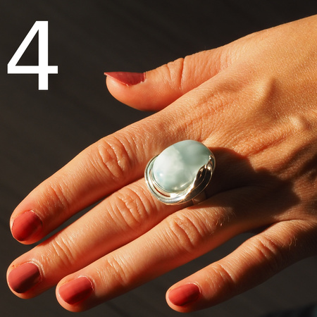 Pierścionek z owalnym Larimarem w srebrze z liściem