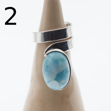 Pierścionek regulowany - owalny Larimar w srebrze