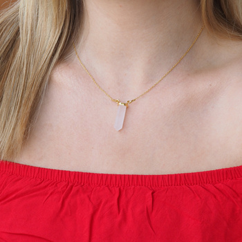 Naszyjnik - Kwarc Różowy mały sopel w okuciu na łańcuszku