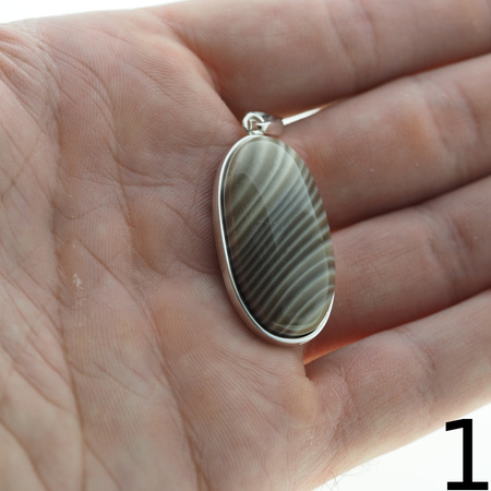 Zawieszka srebrna z Krzemieniem Pasiastym