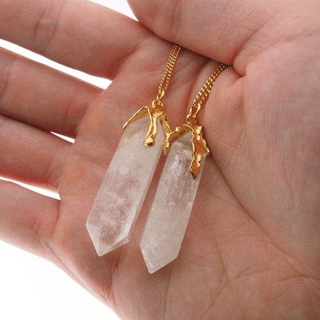 Naszyjnik - Kryształ Górski sopel w okuciu na łańcuszku złoconym