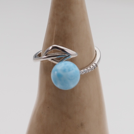 Pierścionek regulowany - okrągły Larimar i cyrkonie w srebrze rodowanym