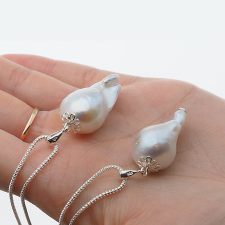 Naszyjnik srebrny - barokowa Perła biała na łańcuszku 60 cm