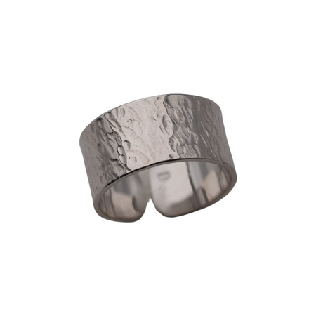 Pierścionek - obrączka młotkowana w srebrze rodowanym