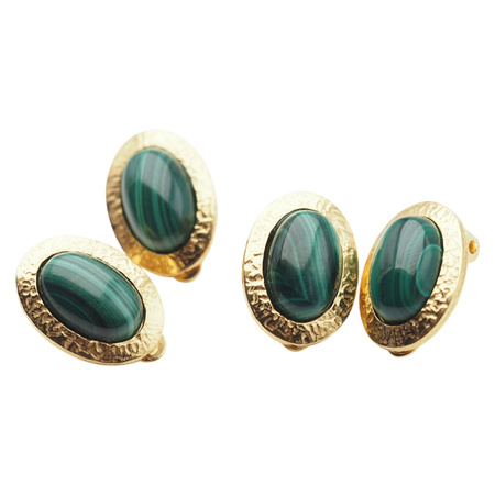 Klipsy - Malachit owalny w młotkowanym srebrze złoconym