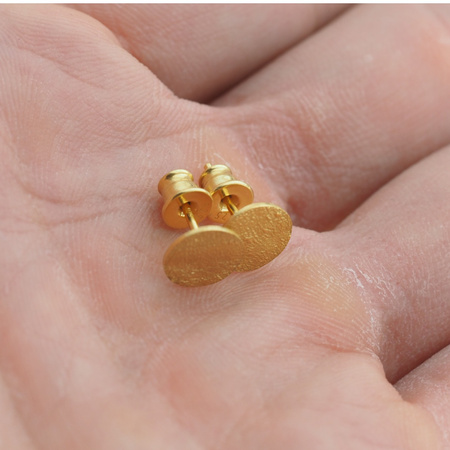 Kolczyki sztyfty z młotkowanego srebra złoconego