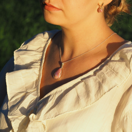 Zawieszka z Rodochrozytem w srebrze młotkowanym