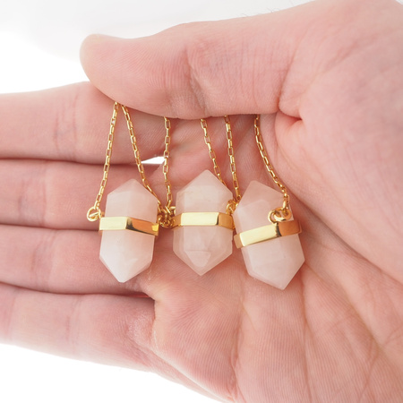 Naszyjnik - Kwarc Różowy sopel w okuciu na łańcuszku