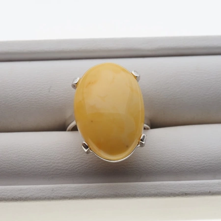Pierścionek regulowany - Mleczny Bursztyn owal w srebrze