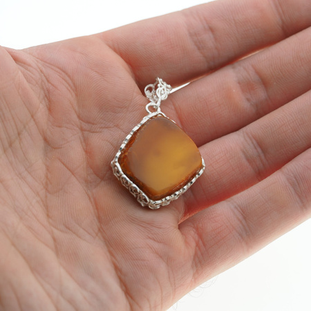 Zawieszka - surowy Bursztyn mleczny plastry w srebrze