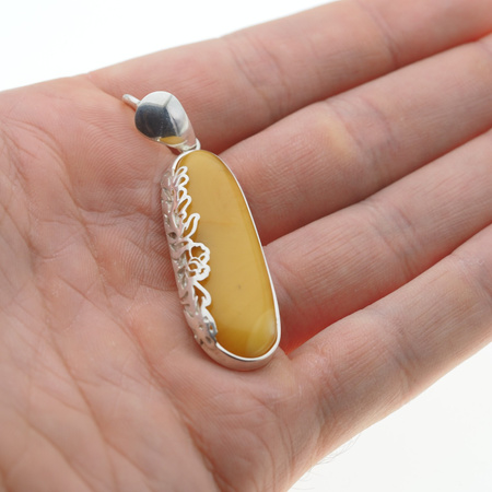 Zawieszka - Bursztyn mleczny w srebrze