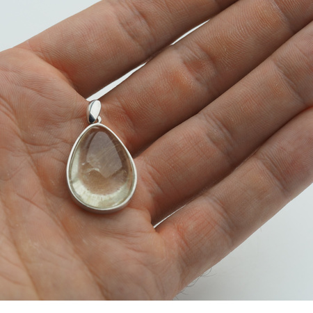 Zawieszka z Kwarcem Rutylowym ze złotą nitką w srebrze rodowanym