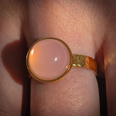 Pierścionek regulowany z Agatem różowym w srebrze złoconym