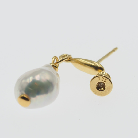 Kolczyki z białymi Perłami - kulki w srebrze złoconym